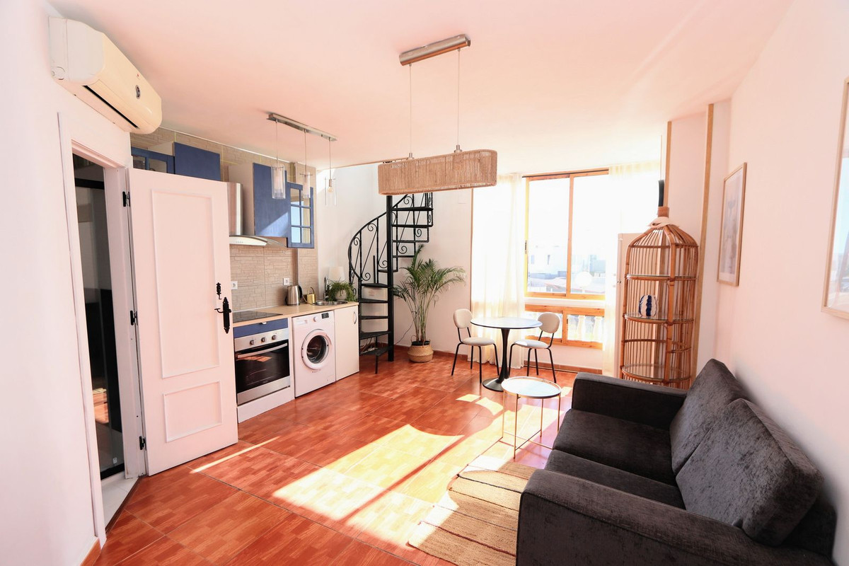 Se vende Apartamento en Planta Última de 2 dormitorios en Costa Blanca, Alicante, España