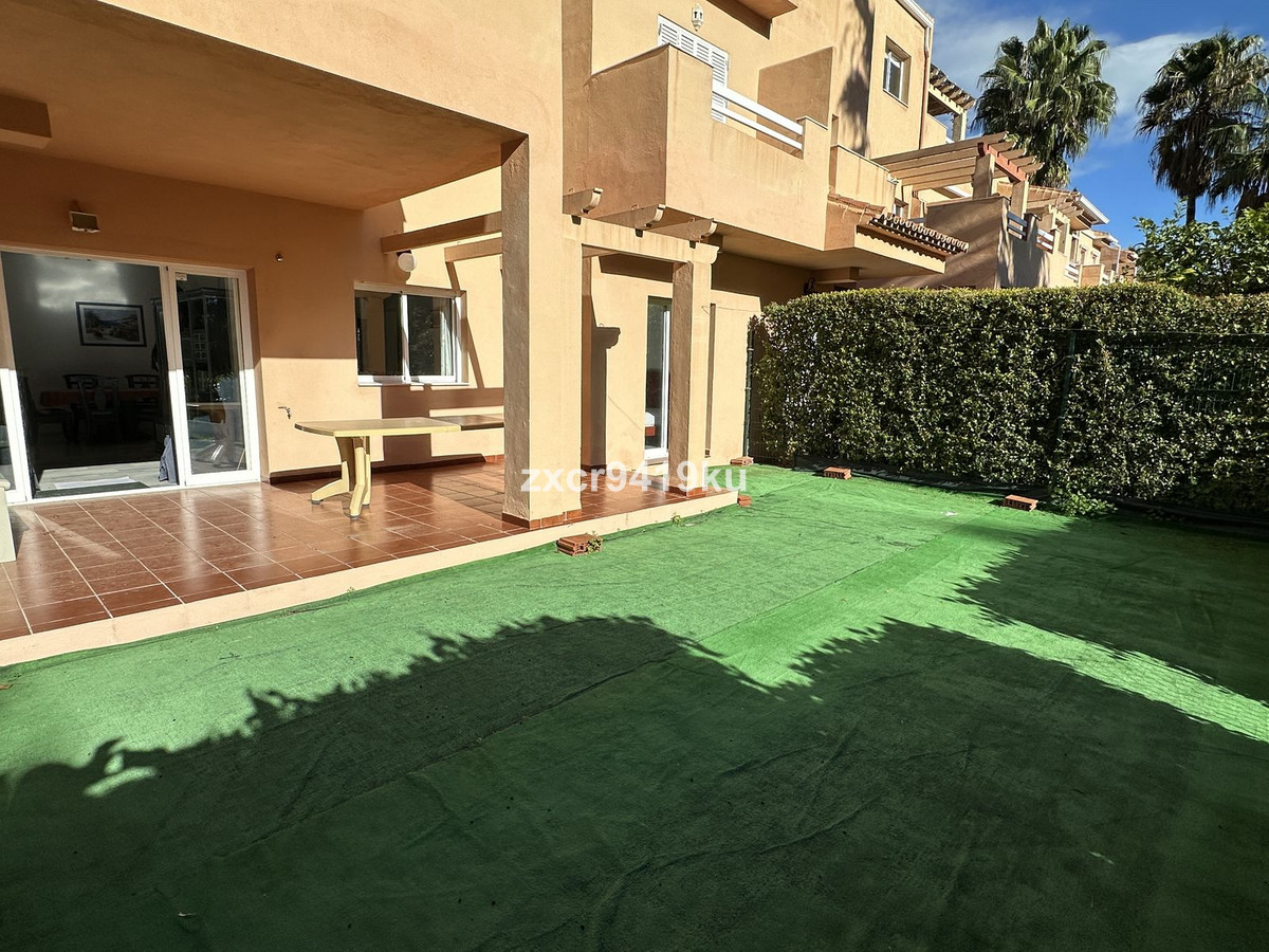 Se vende Apartamento Planta Baja de 3 dormitorios en Costa Del Sol, Málaga, España