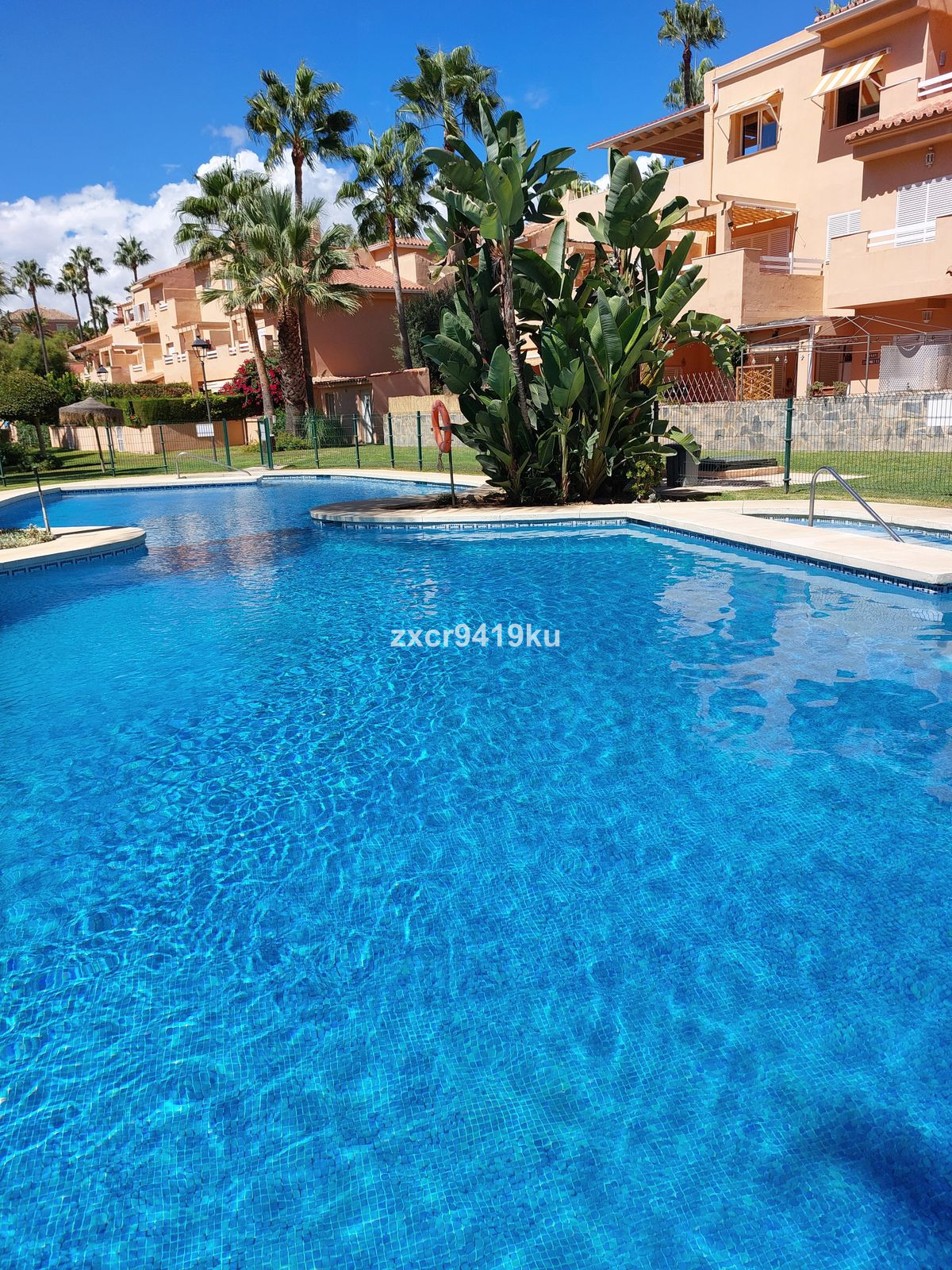 Se vende Apartamento Planta Baja de 3 dormitorios en Costa Del Sol, Málaga, España