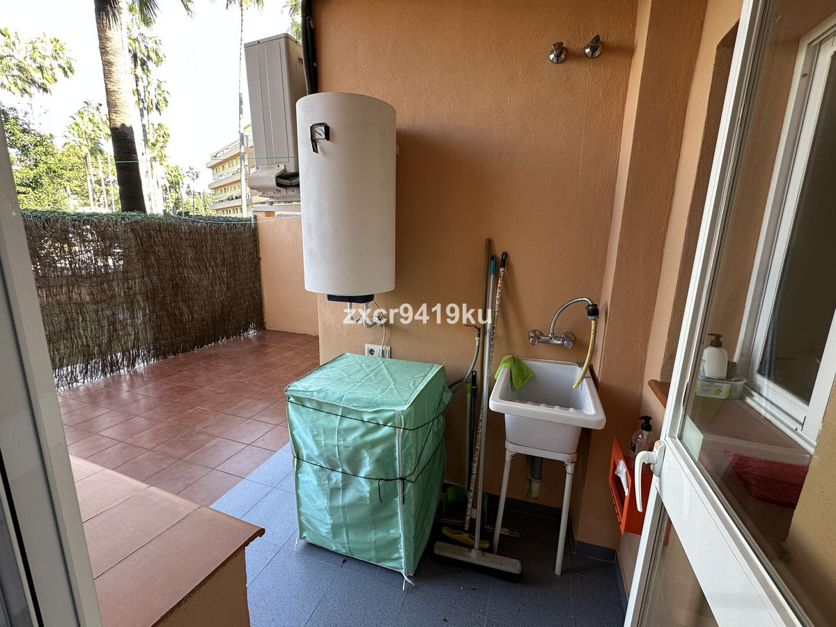 Se vende Apartamento Planta Baja de 3 dormitorios en Costa Del Sol, Málaga, España