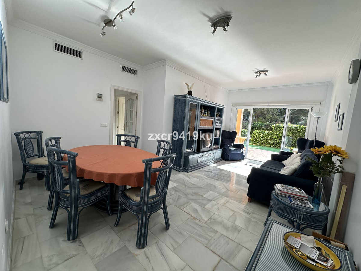 Se vende Apartamento Planta Baja de 3 dormitorios en Costa Del Sol, Málaga, España