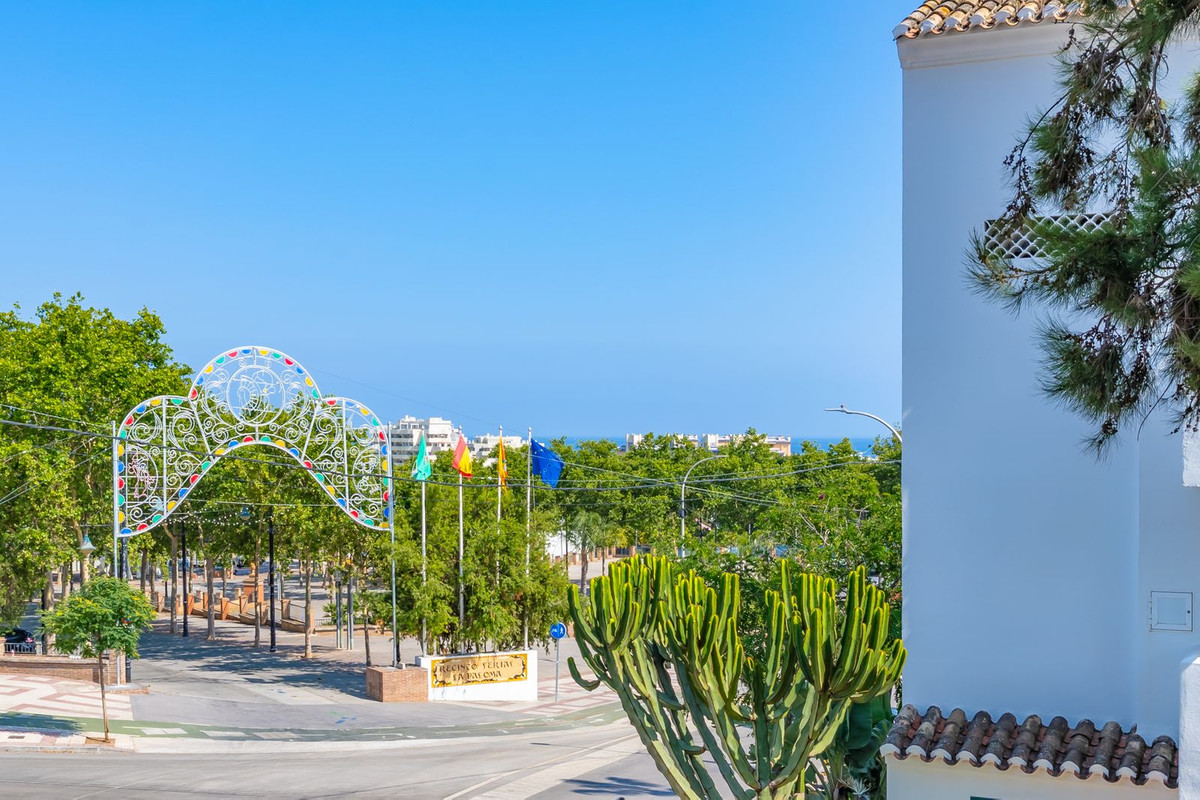 Se vende Apartamento Planta Media de 2 dormitorios en Costa Del Sol, Málaga, España