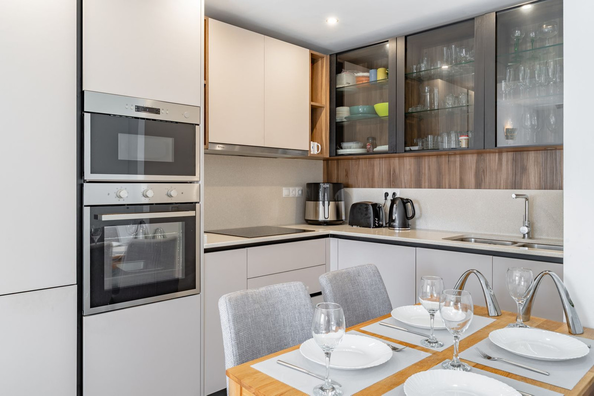 Se vende Apartamento Planta Media de 2 dormitorios en Costa Del Sol, Málaga, España
