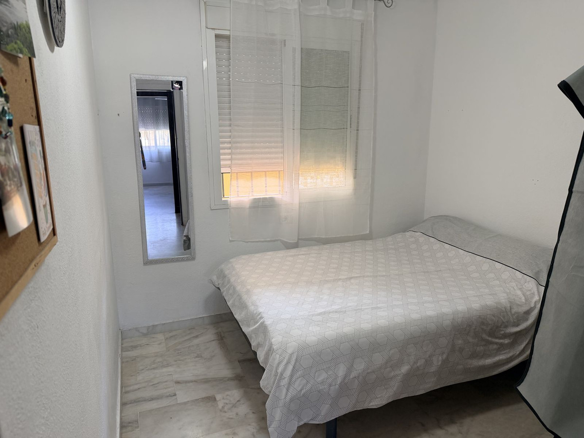Se vende Apartamento Planta Media de 2 dormitorios en Costa Del Sol, Málaga, España