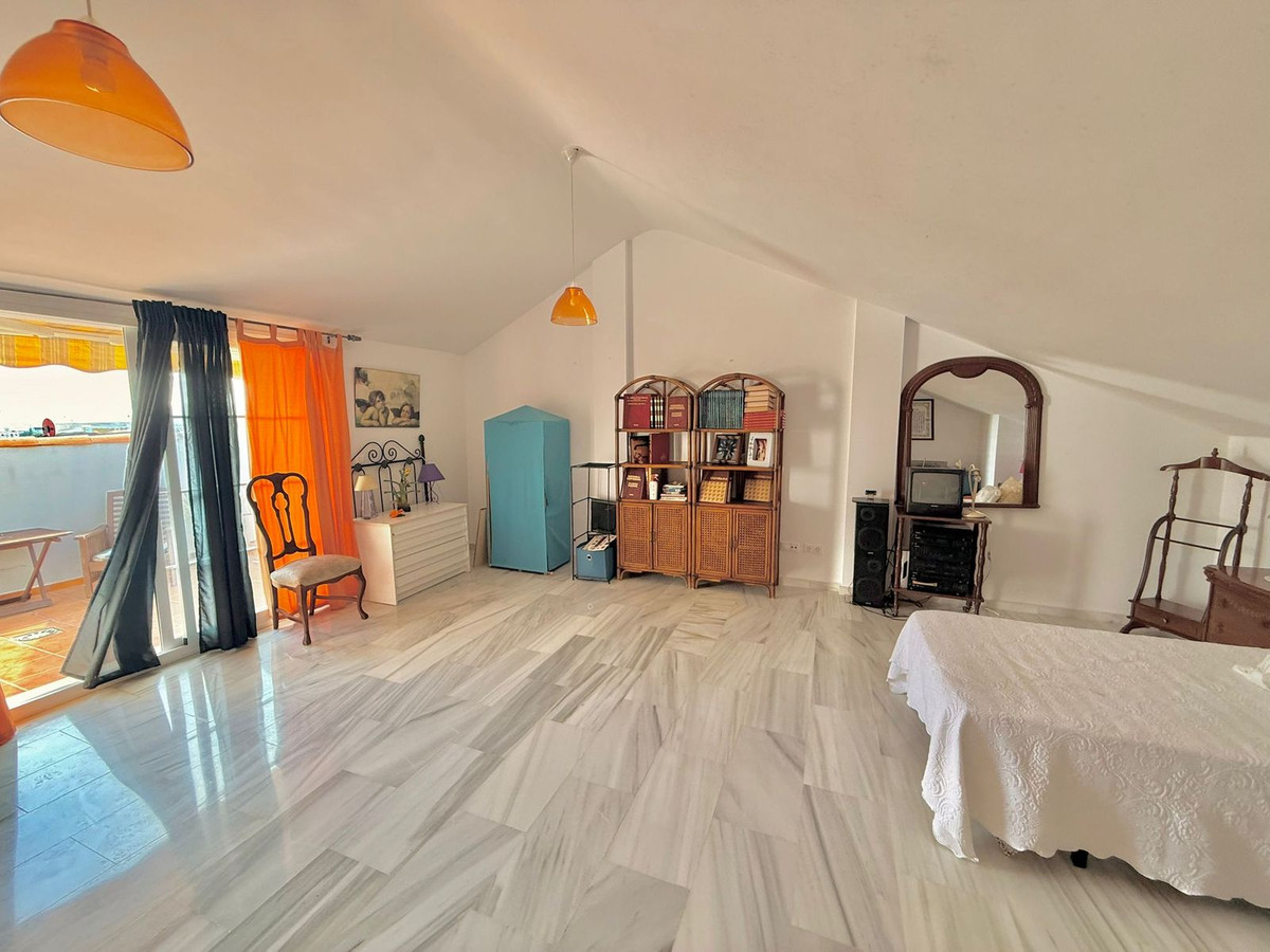 3 Bed Townhouse for sale in Torreblanca Costa Del Sol, Málaga, Spain