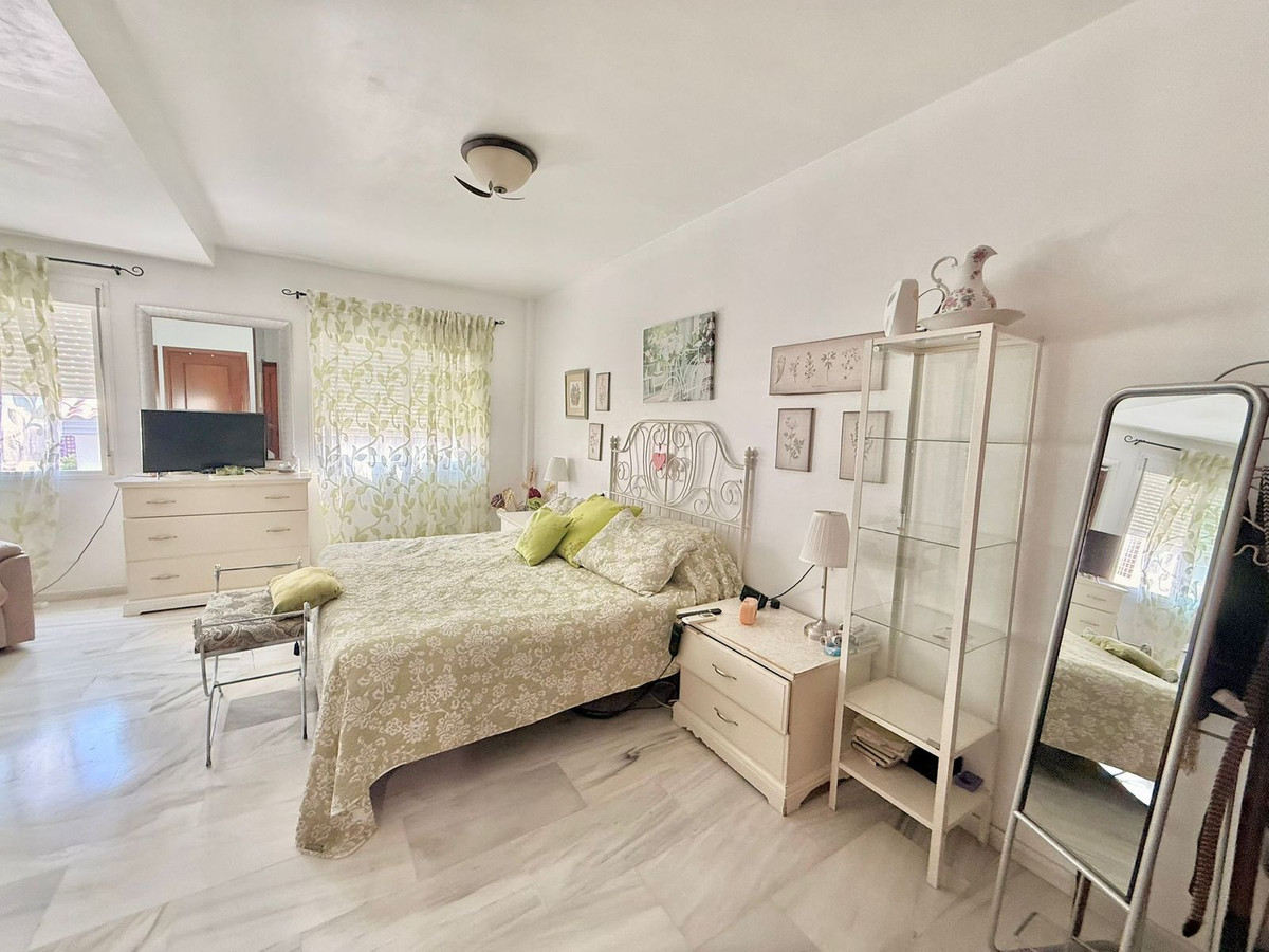 3 Bed Townhouse for sale in Torreblanca Costa Del Sol, Málaga, Spain