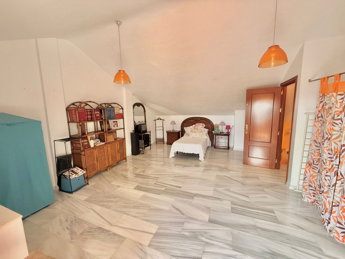 3 Bed Townhouse for sale in Torreblanca Costa Del Sol, Málaga, Spain