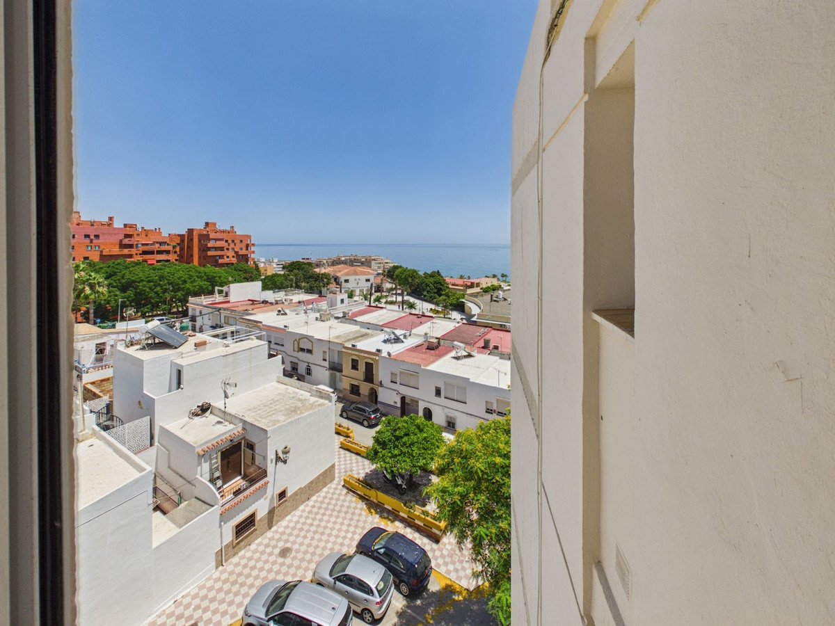 2 Bed Apartment for sale in Estepona Costa Del Sol, Málaga, Spain
