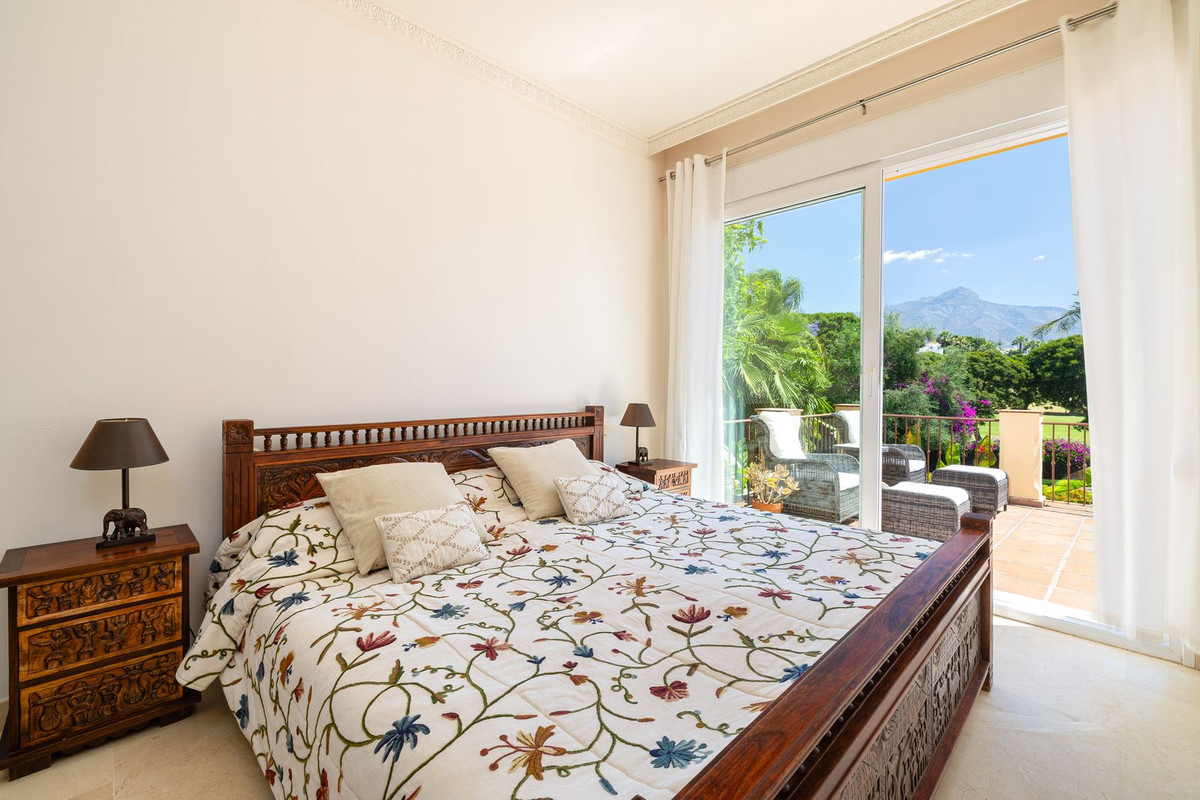 5 Bed Townhouse for sale in Marbella Costa Del Sol, Málaga, Spain