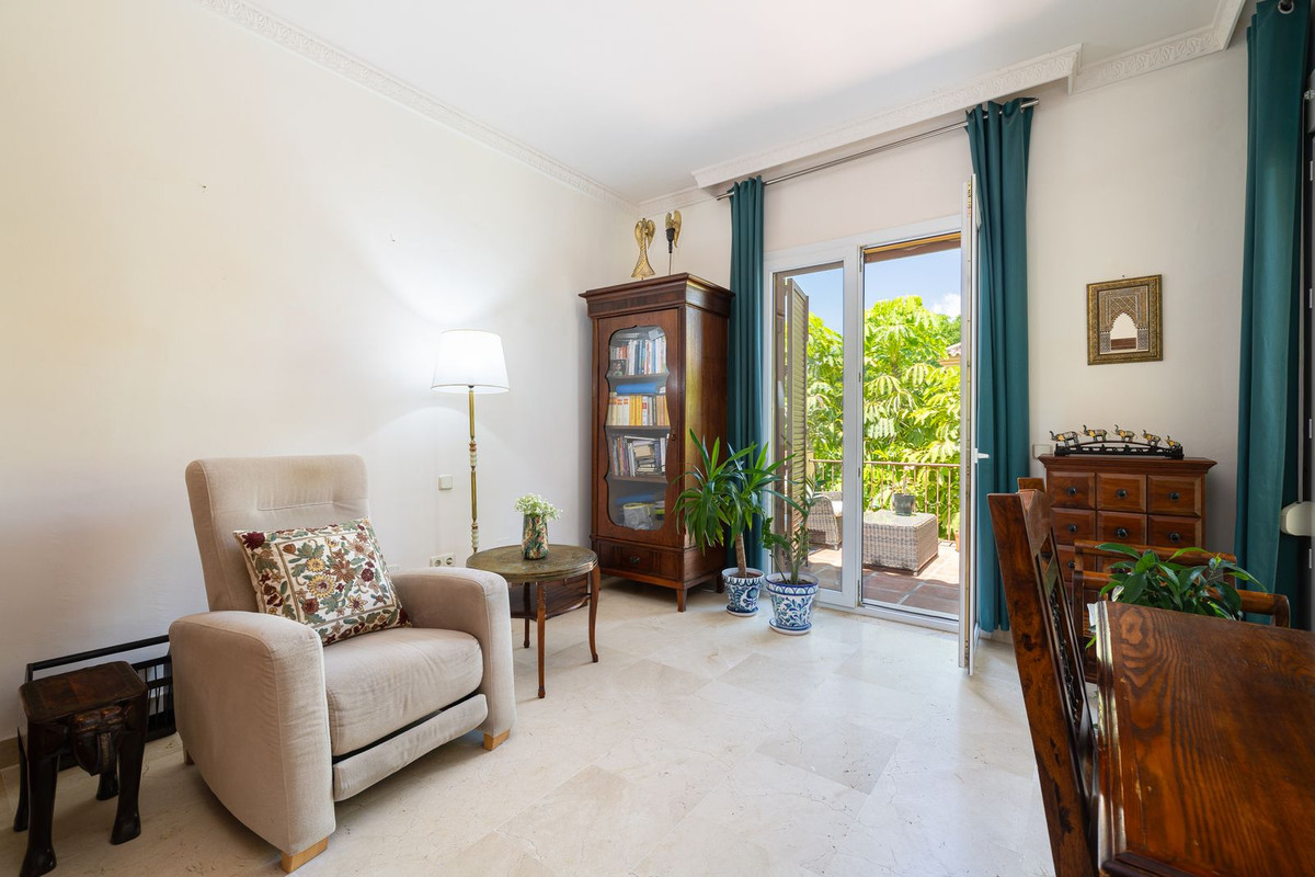 5 Bed Townhouse for sale in Marbella Costa Del Sol, Málaga, Spain