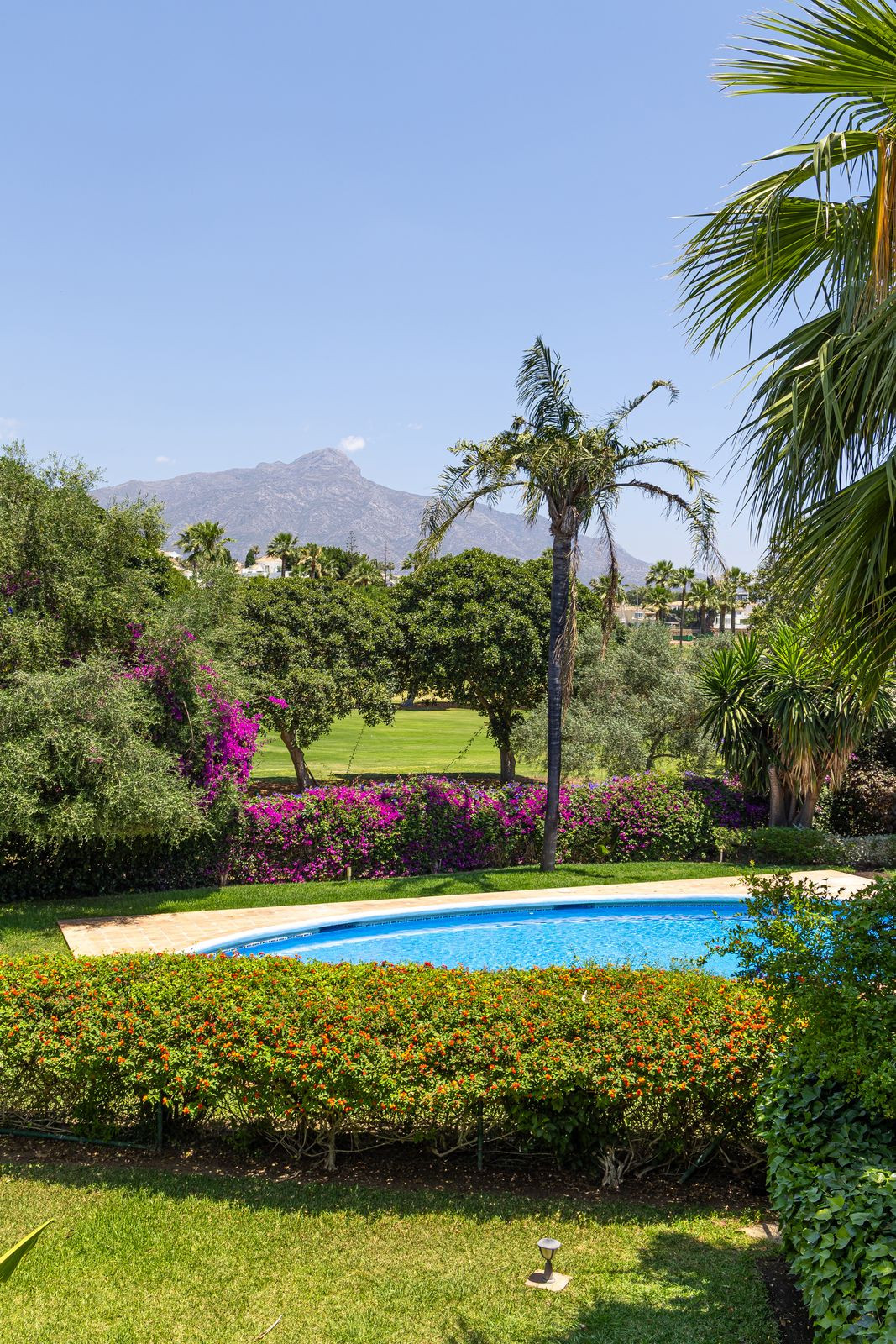 5 Bed Townhouse for sale in Marbella Costa Del Sol, Málaga, Spain
