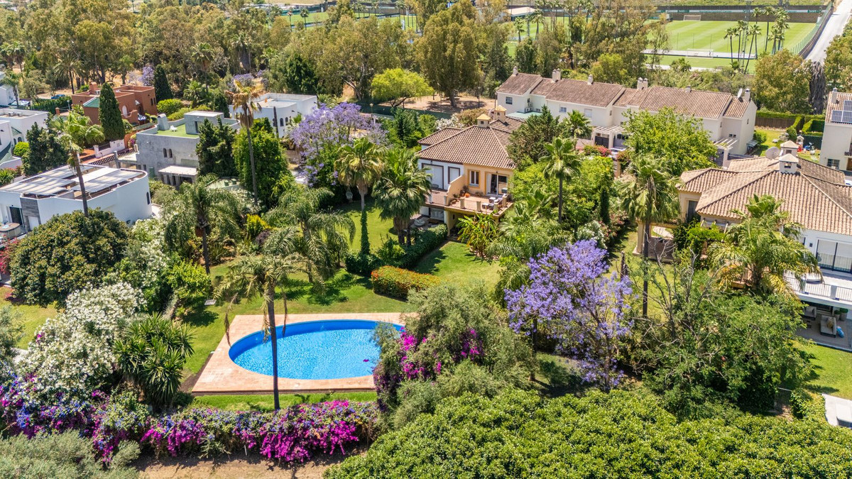 5 Bed Townhouse for sale in Marbella Costa Del Sol, Málaga, Spain