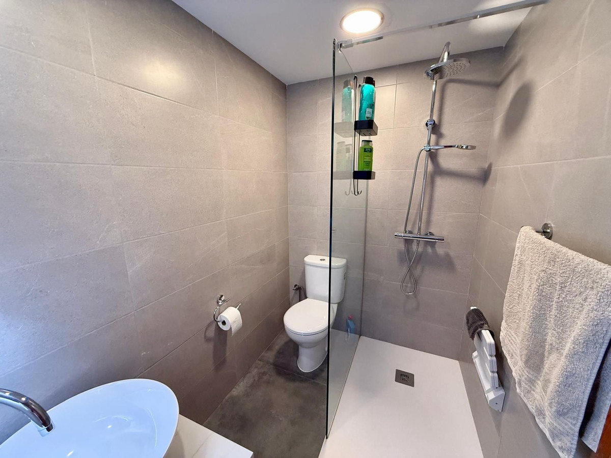 Se vende Pareada de 3 dormitorios en Costa Del Sol, Málaga, España