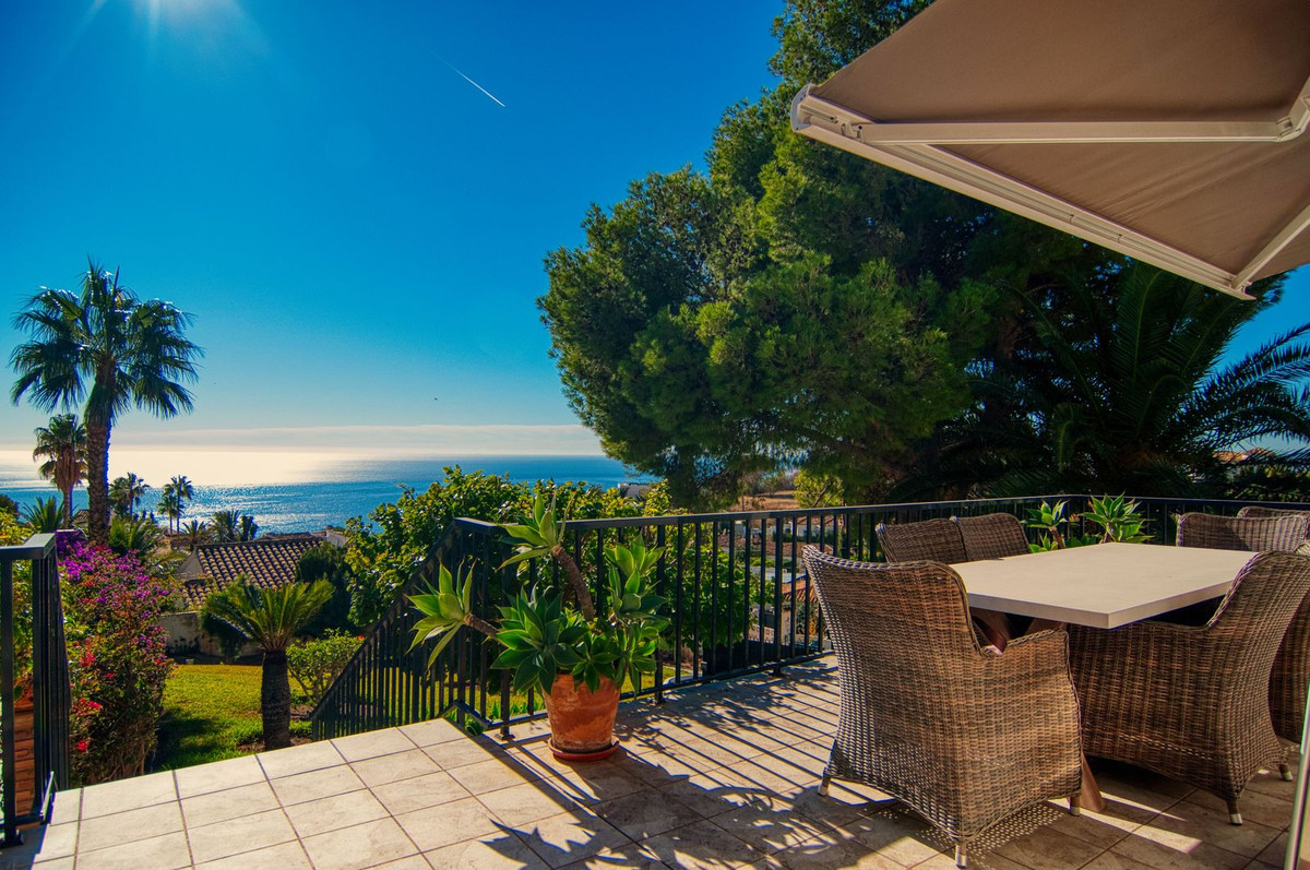 4 Bed Townhouse for sale in La Capellania Costa Del Sol, Málaga, Spain