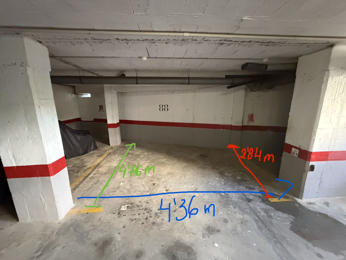Commercial unit for sale in La Duquesa Costa Del Sol, Málaga, Spain