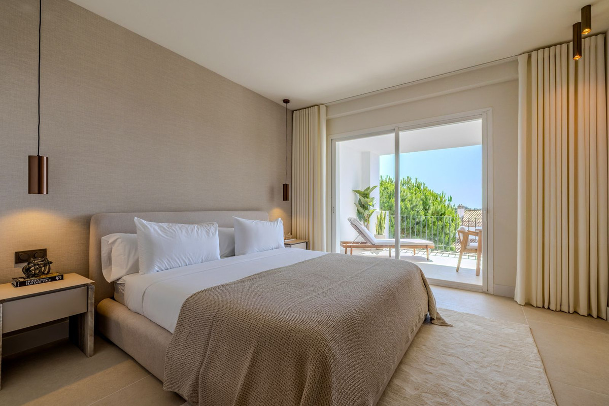 3 Bed Apartment for sale in La Quinta Costa Del Sol, Málaga, Spain