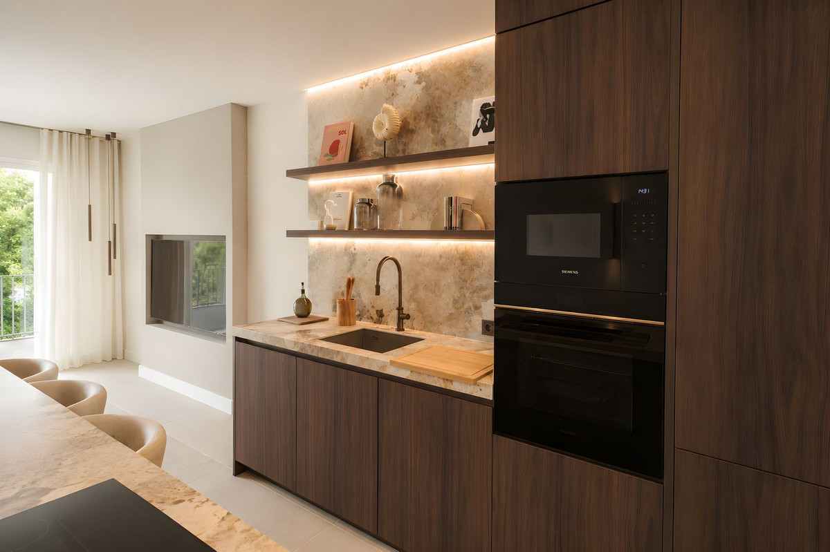3 Bed Apartment for sale in La Quinta Costa Del Sol, Málaga, Spain