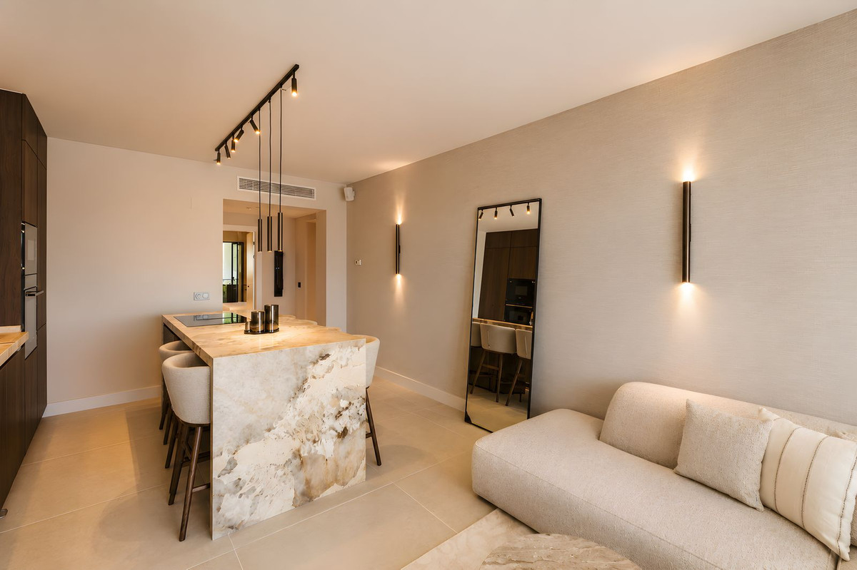 3 Bed Apartment for sale in La Quinta Costa Del Sol, Málaga, Spain