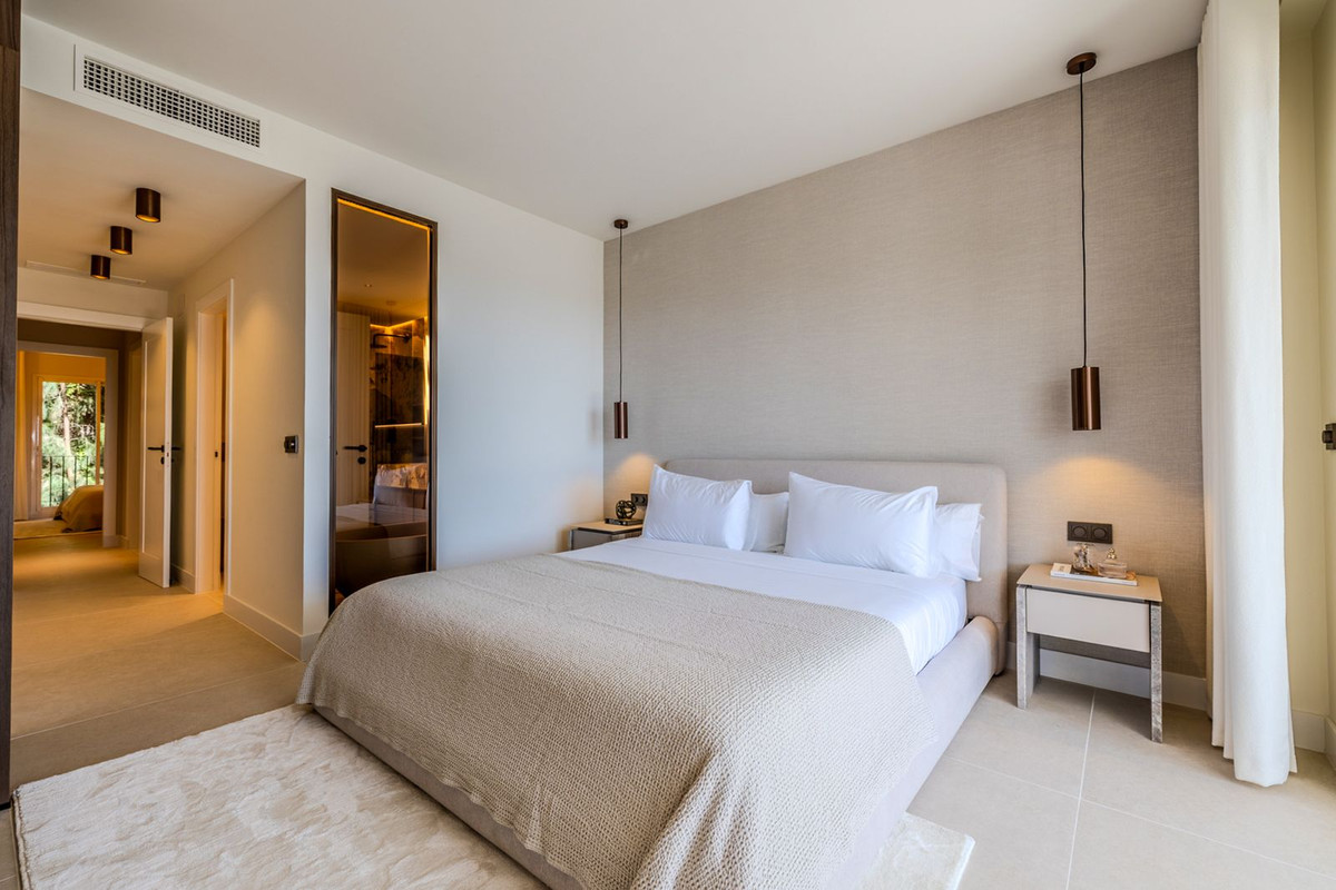 3 Bed Apartment for sale in La Quinta Costa Del Sol, Málaga, Spain
