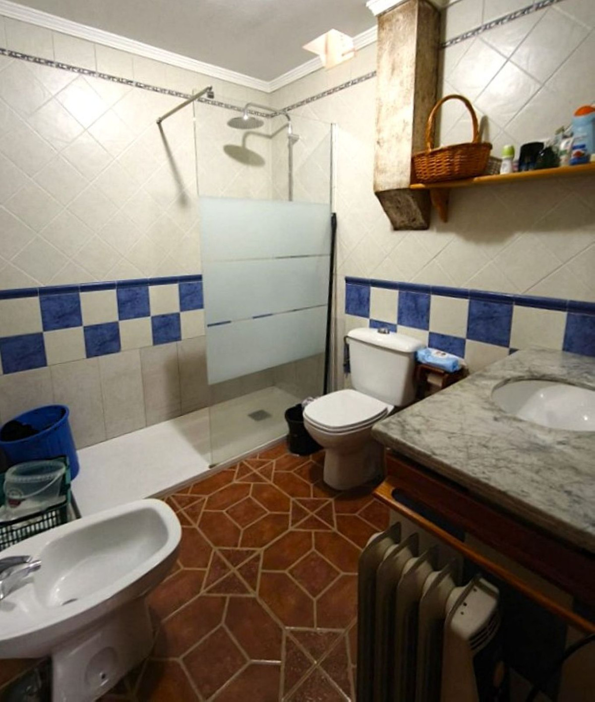 3 Bed Apartment for sale in Estepona Costa Del Sol, Málaga, Spain
