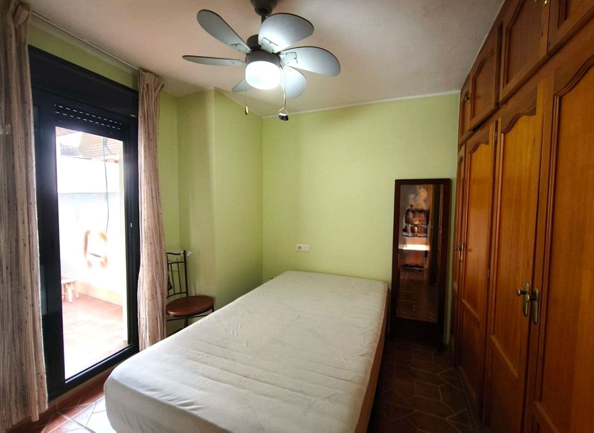 3 Bed Apartment for sale in Estepona Costa Del Sol, Málaga, Spain