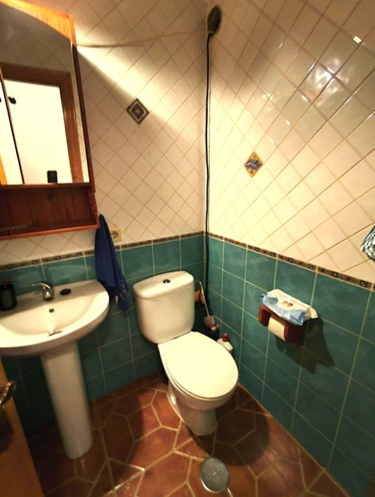 3 Bed Apartment for sale in Estepona Costa Del Sol, Málaga, Spain
