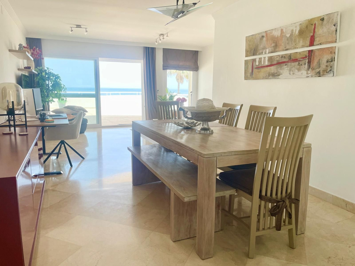 2 Bed Apartment for sale in Estepona Costa Del Sol, Málaga, Spain
