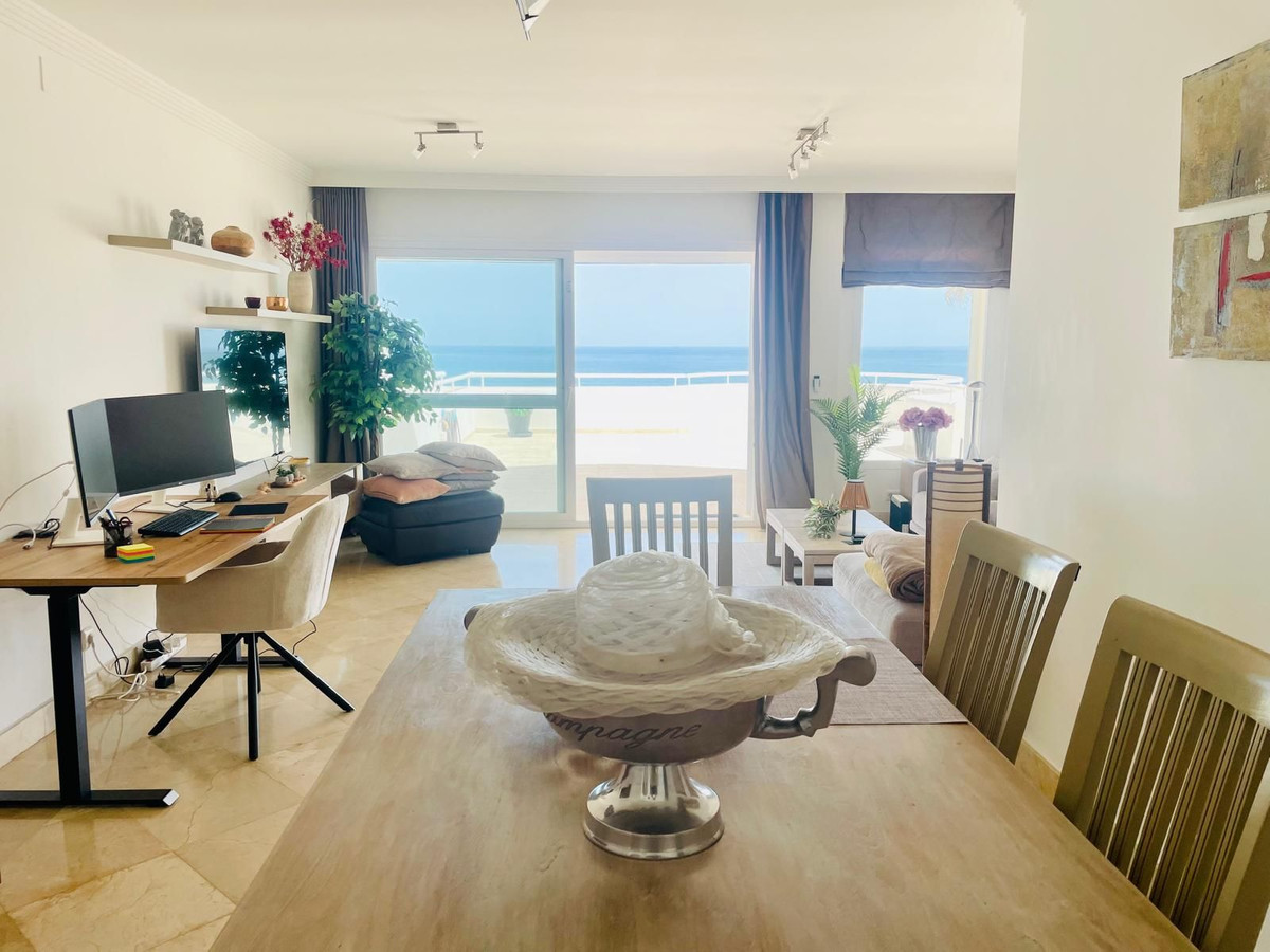 2 Bed Apartment for sale in Estepona Costa Del Sol, Málaga, Spain
