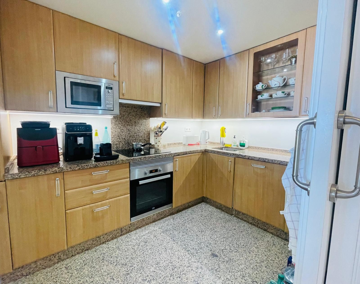 2 Bed Apartment for sale in Estepona Costa Del Sol, Málaga, Spain