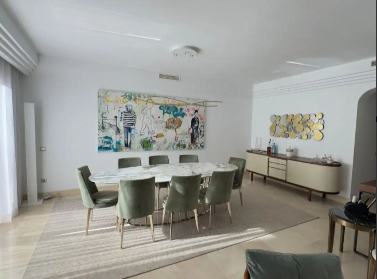 3 Bed Apartment for sale in Marbella Costa Del Sol, Málaga, Spain