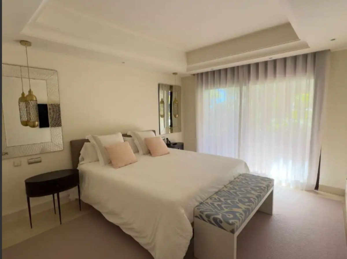 3 Bed Apartment for sale in Marbella Costa Del Sol, Málaga, Spain