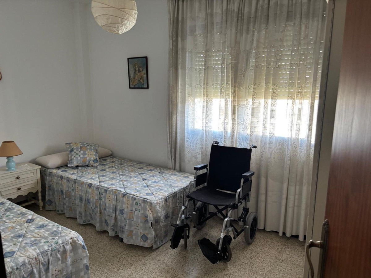 Se vende Apartamento Planta Media de 2 dormitorios en Costa Del Sol, Málaga, España