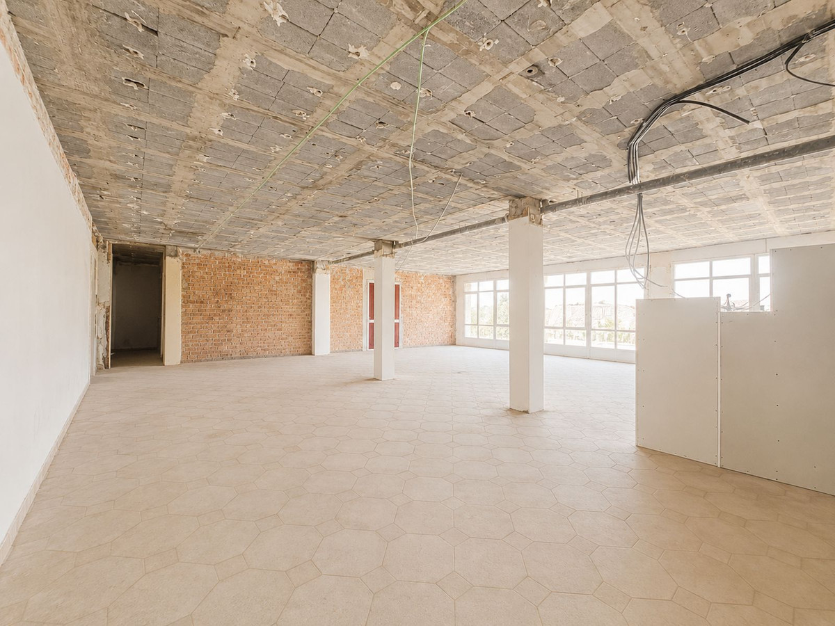 24 Bed Commercial unit for sale in Riviera Del Sol Costa Del Sol, Málaga, Spain