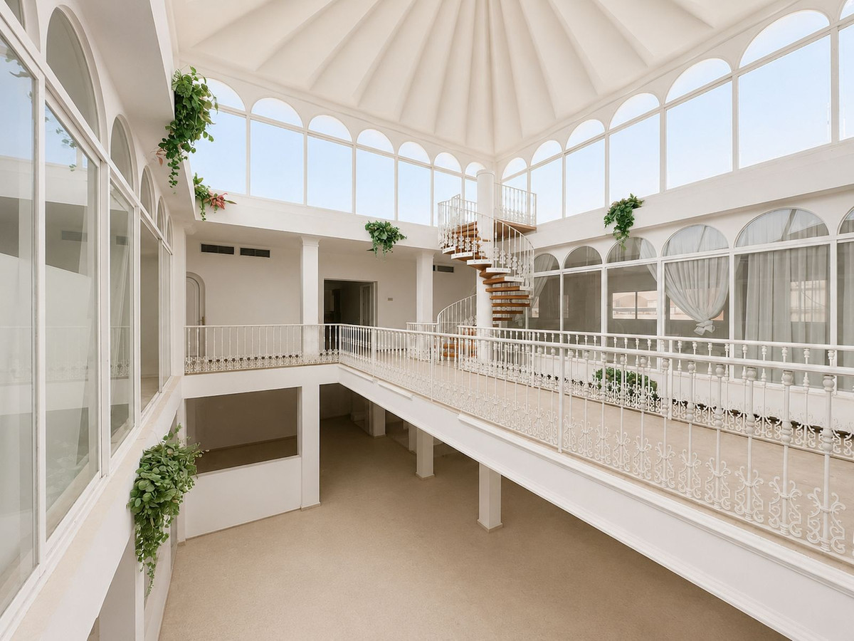 24 Bed Commercial unit for sale in Riviera Del Sol Costa Del Sol, Málaga, Spain