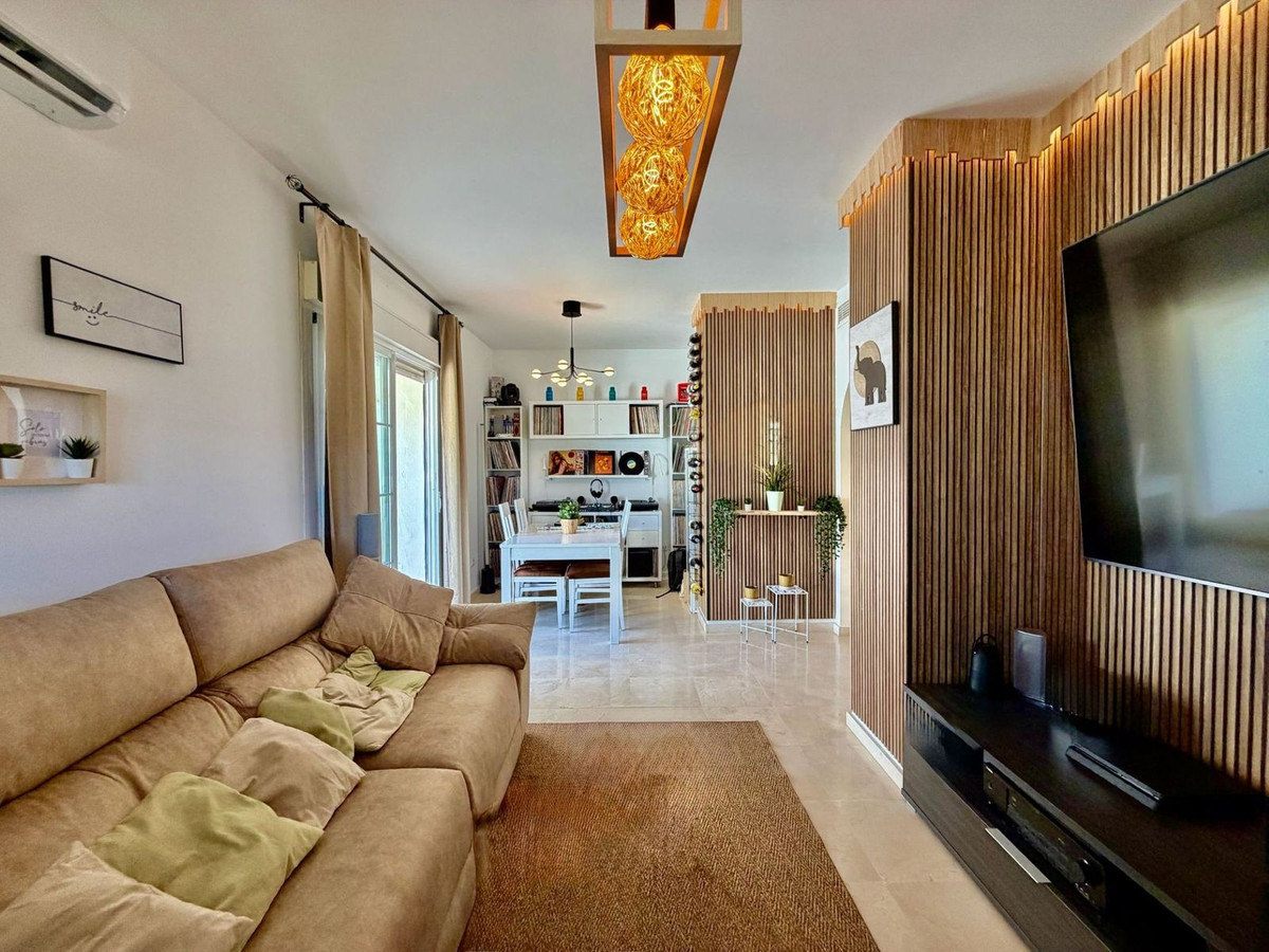 2 Bed Apartment for sale in Benalmadena Costa Del Sol, Málaga, Spain