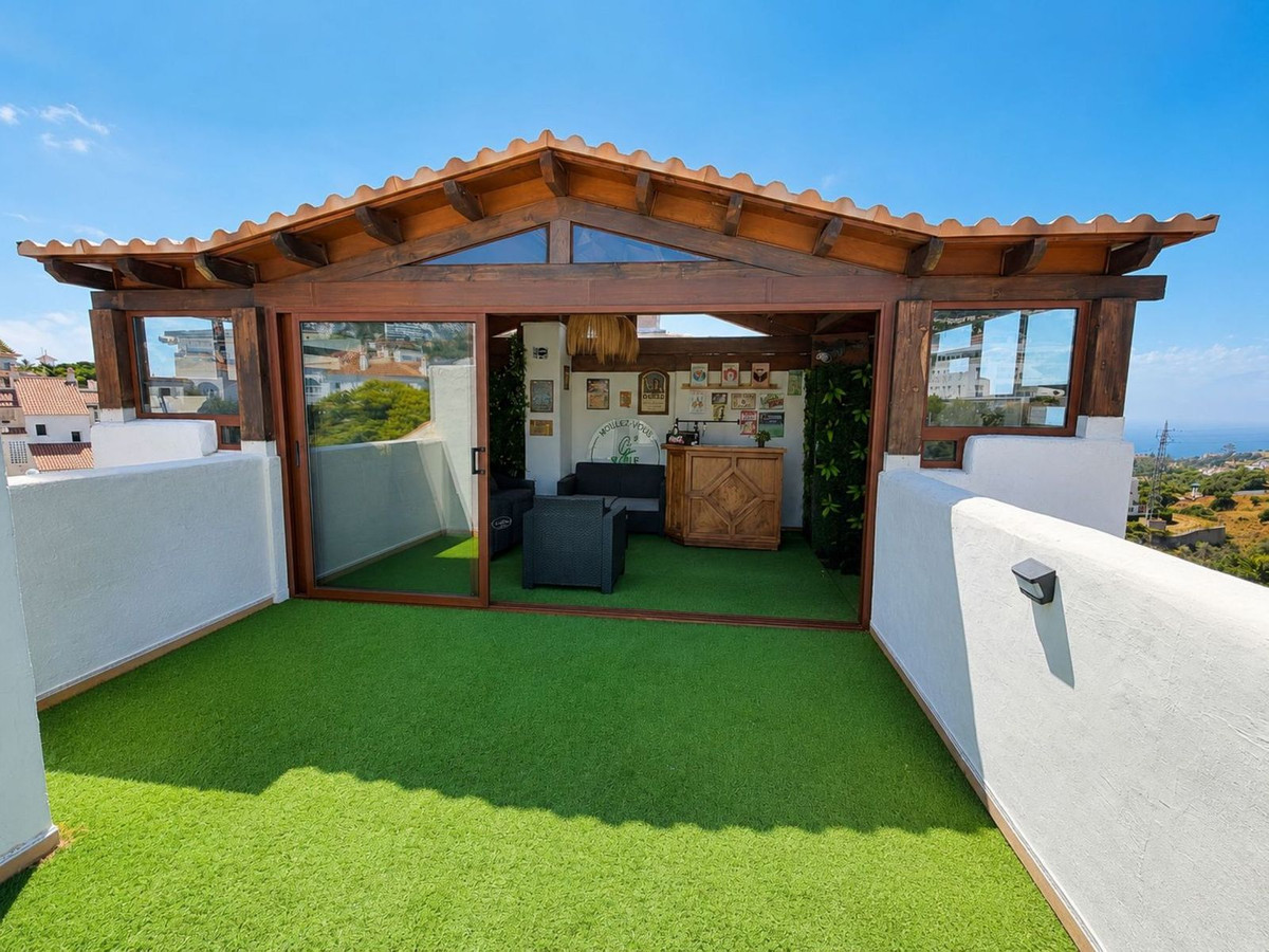 2 Bed Apartment for sale in Benalmadena Costa Del Sol, Málaga, Spain