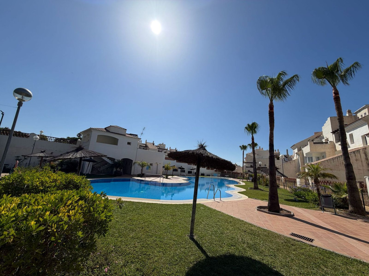 2 Bed Apartment for sale in Benalmadena Costa Del Sol, Málaga, Spain