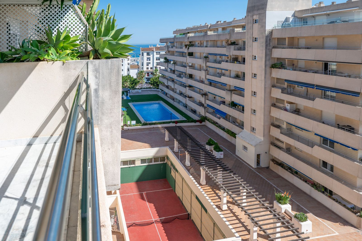Se vende Apartamento Planta Media de 2 dormitorios en Costa Del Sol, Málaga, España