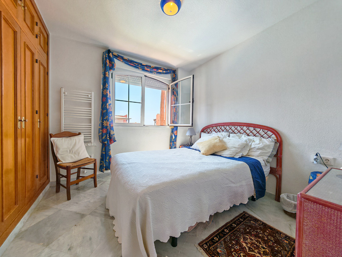 3 Bed Apartment for sale in Marbella Costa Del Sol, Málaga, Spain