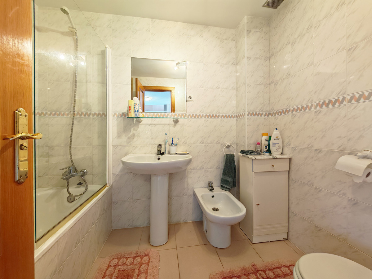 3 Bed Apartment for sale in Marbella Costa Del Sol, Málaga, Spain