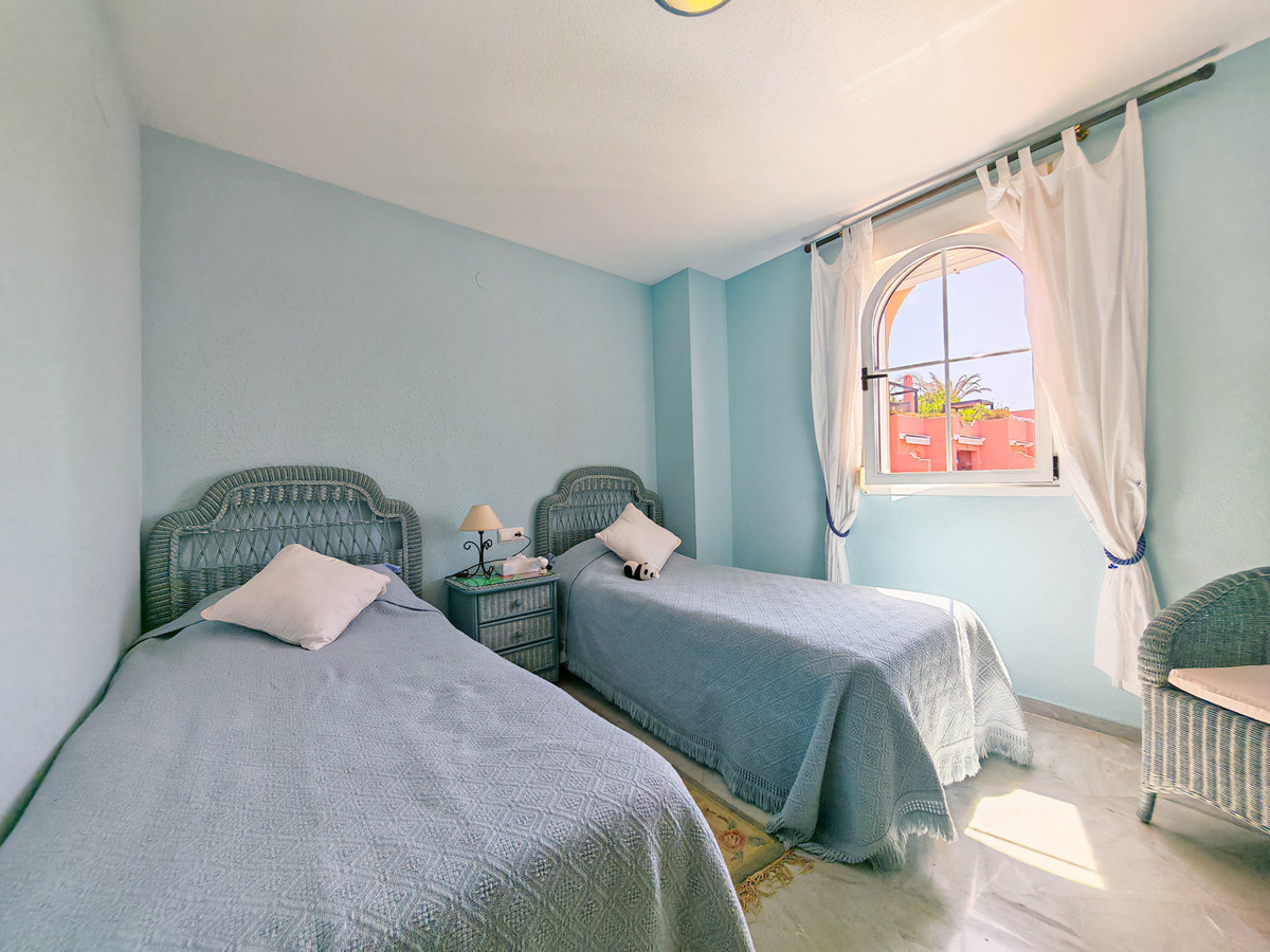 3 Bed Apartment for sale in Marbella Costa Del Sol, Málaga, Spain