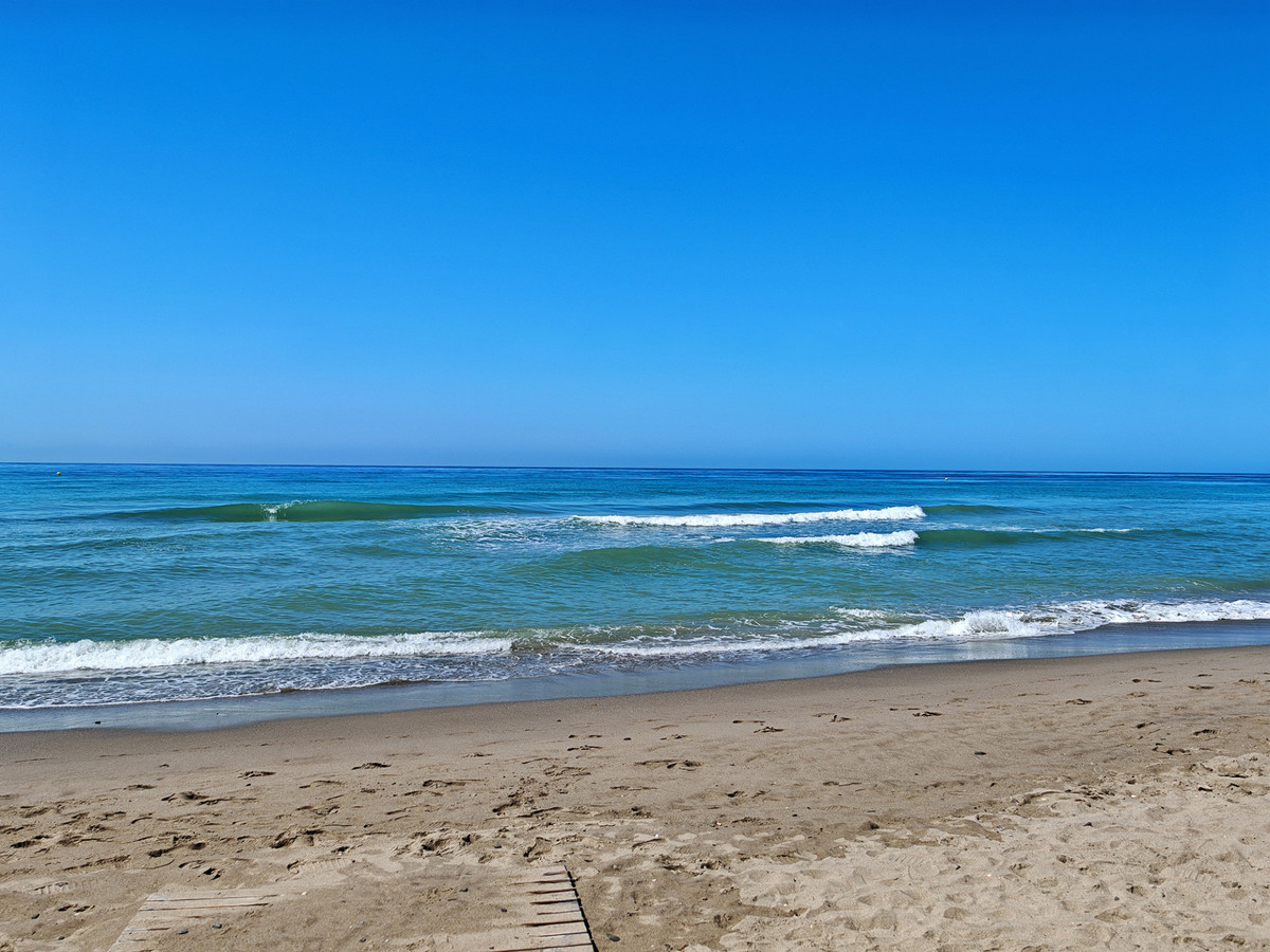 3 Bed Apartment for sale in Marbella Costa Del Sol, Málaga, Spain