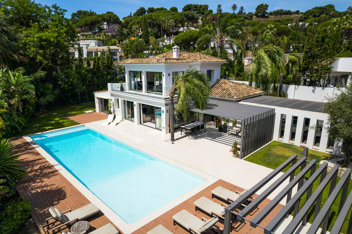 4 Bed Townhouse for sale in Las Brisas Costa Del Sol, Málaga, Spain