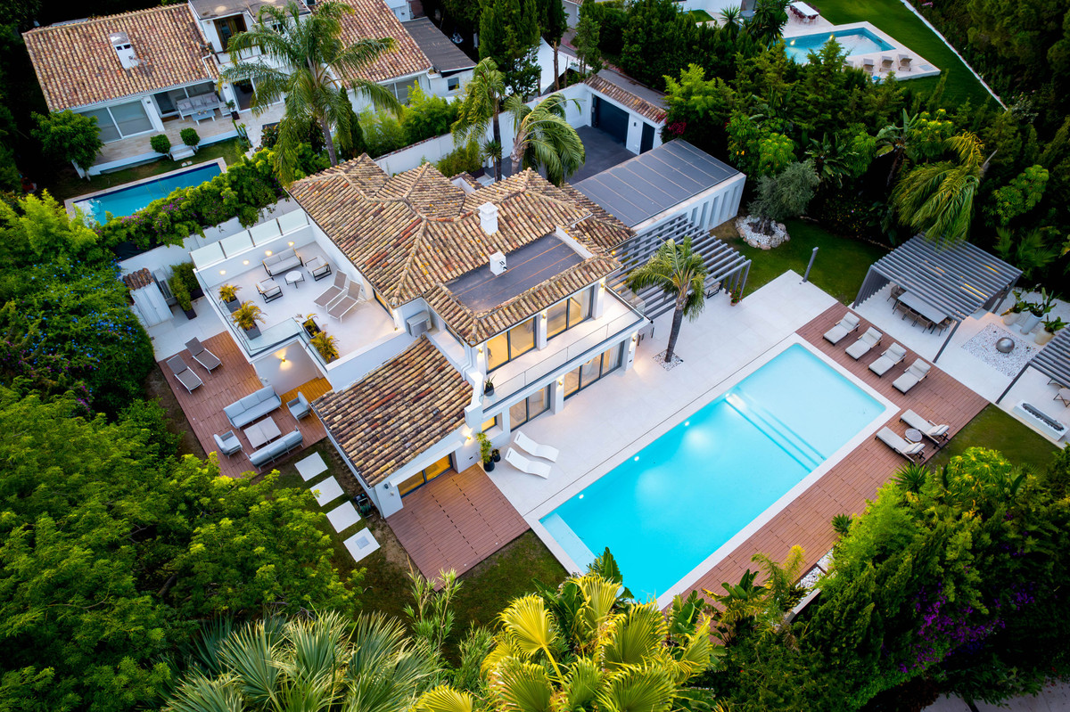 4 Bed Townhouse for sale in Las Brisas Costa Del Sol, Málaga, Spain