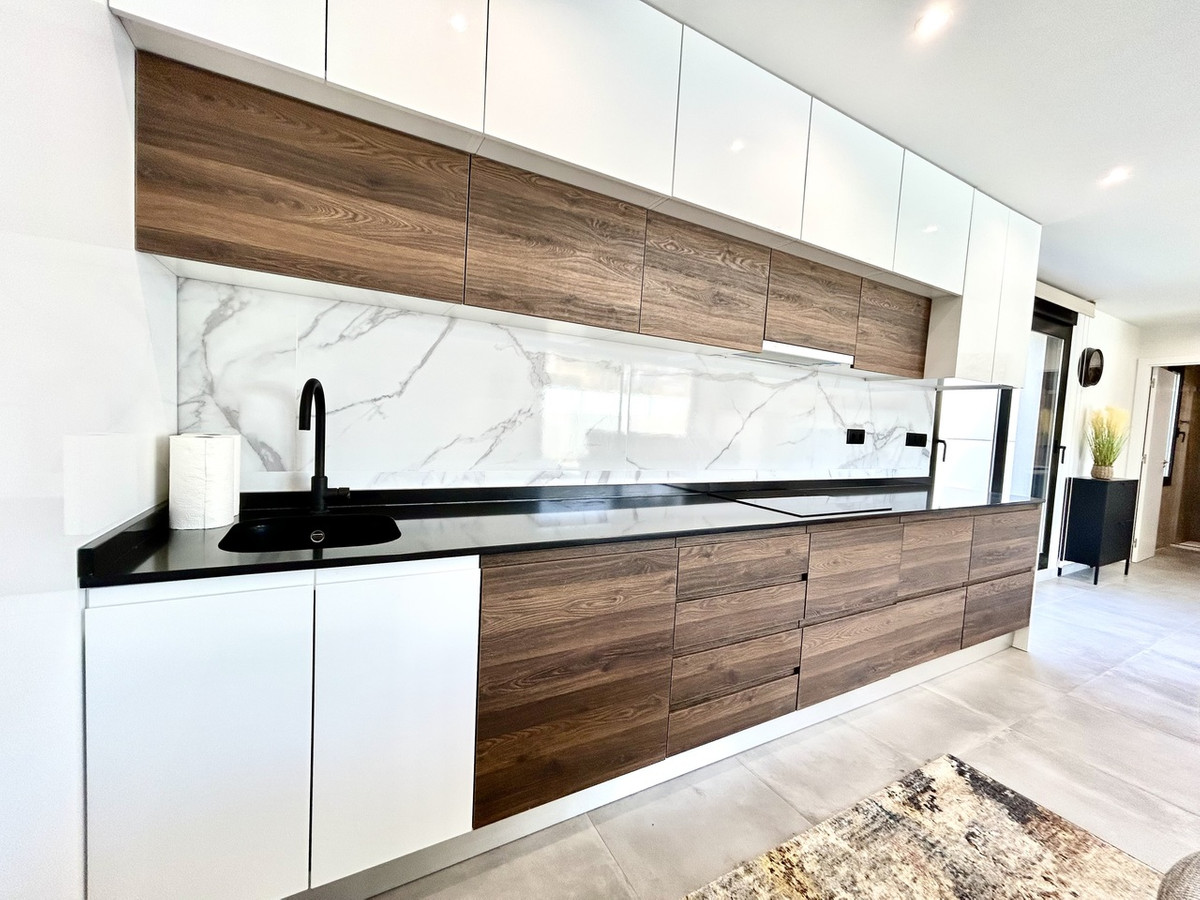 2 Bed Townhouse for sale in Villamartin Costa Blanca, Alicante, Spain