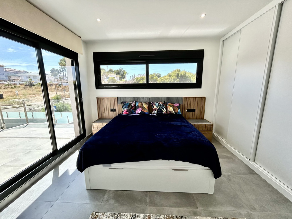 2 Bed Townhouse for sale in Villamartin Costa Blanca, Alicante, Spain
