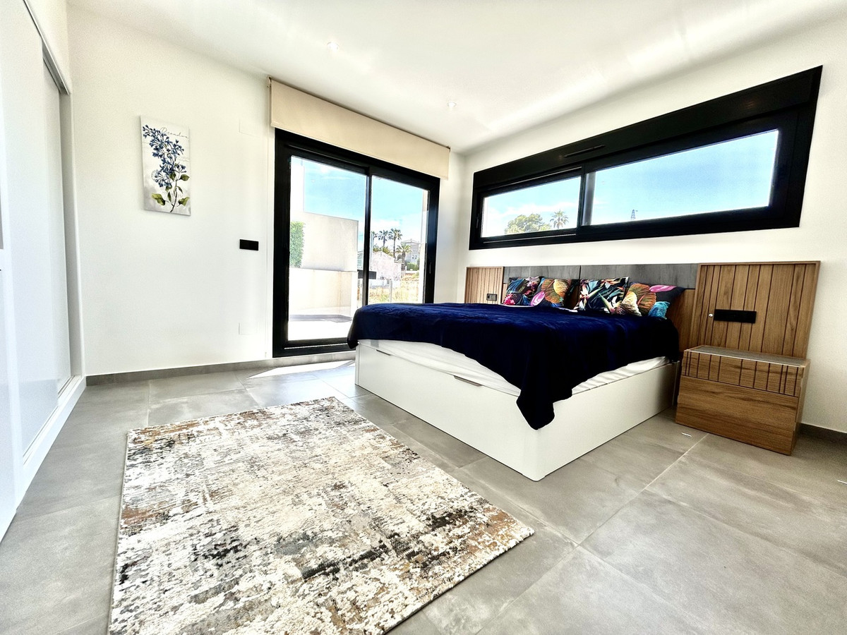 2 Bed Townhouse for sale in Villamartin Costa Blanca, Alicante, Spain