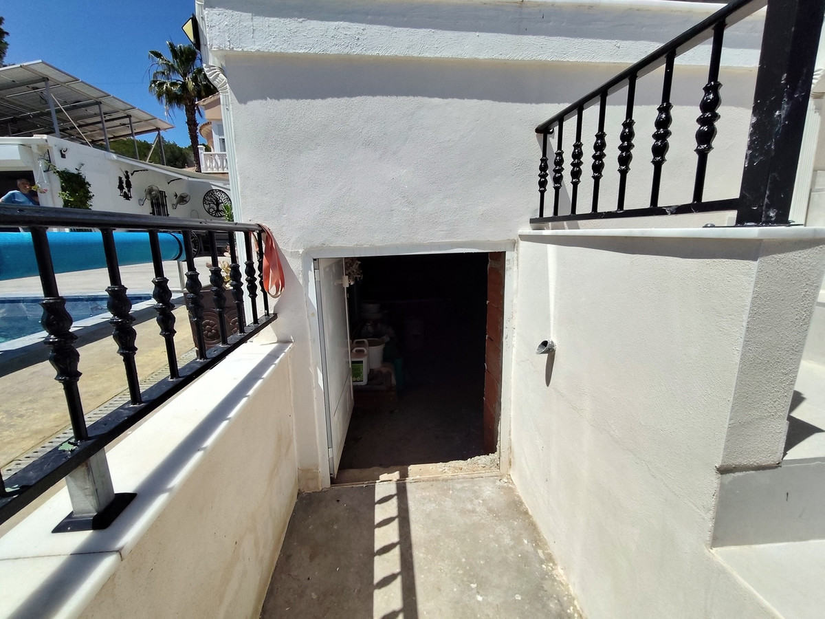 3 Bed Townhouse for sale in San Miguel De Salinas Costa Blanca, Alicante, Spain