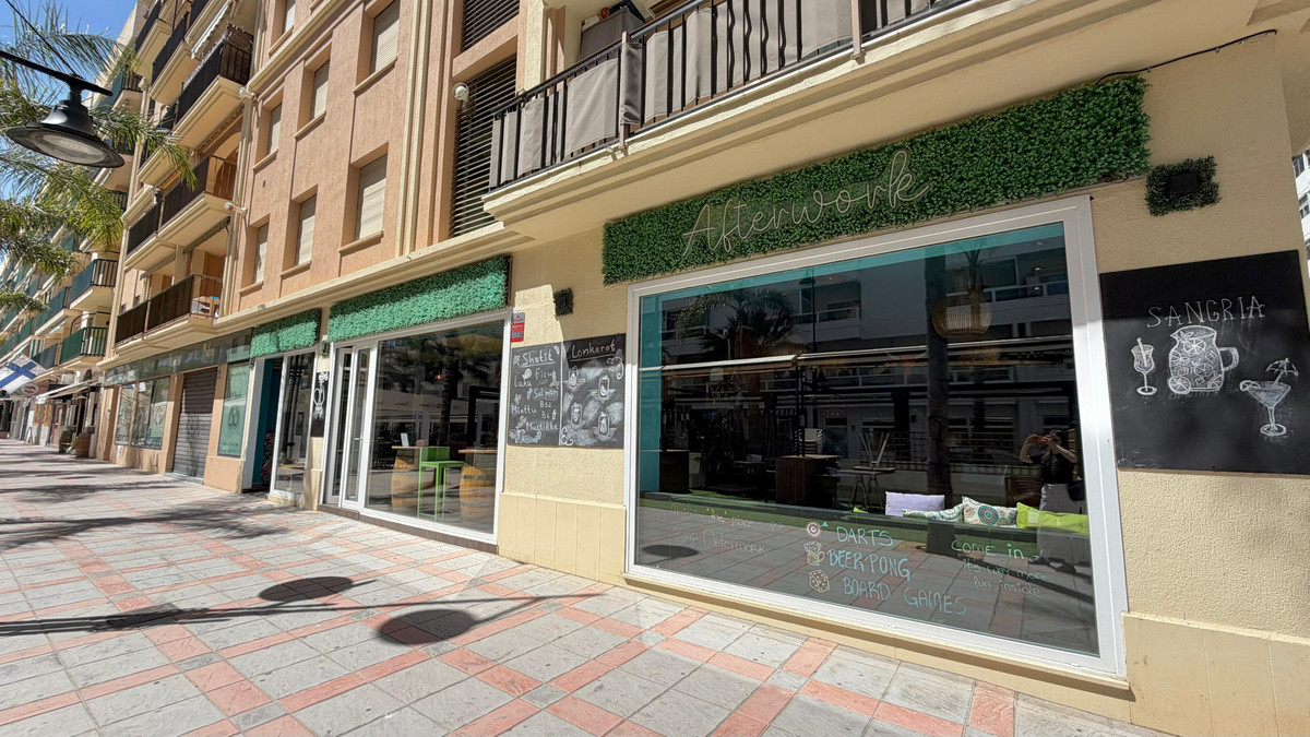 Commercial unit for sale in Fuengirola Costa Del Sol, Málaga, Spain
