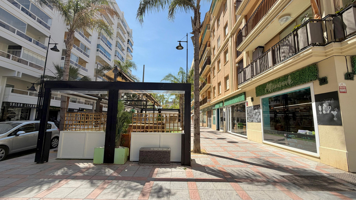 Commercial unit for sale in Fuengirola Costa Del Sol, Málaga, Spain